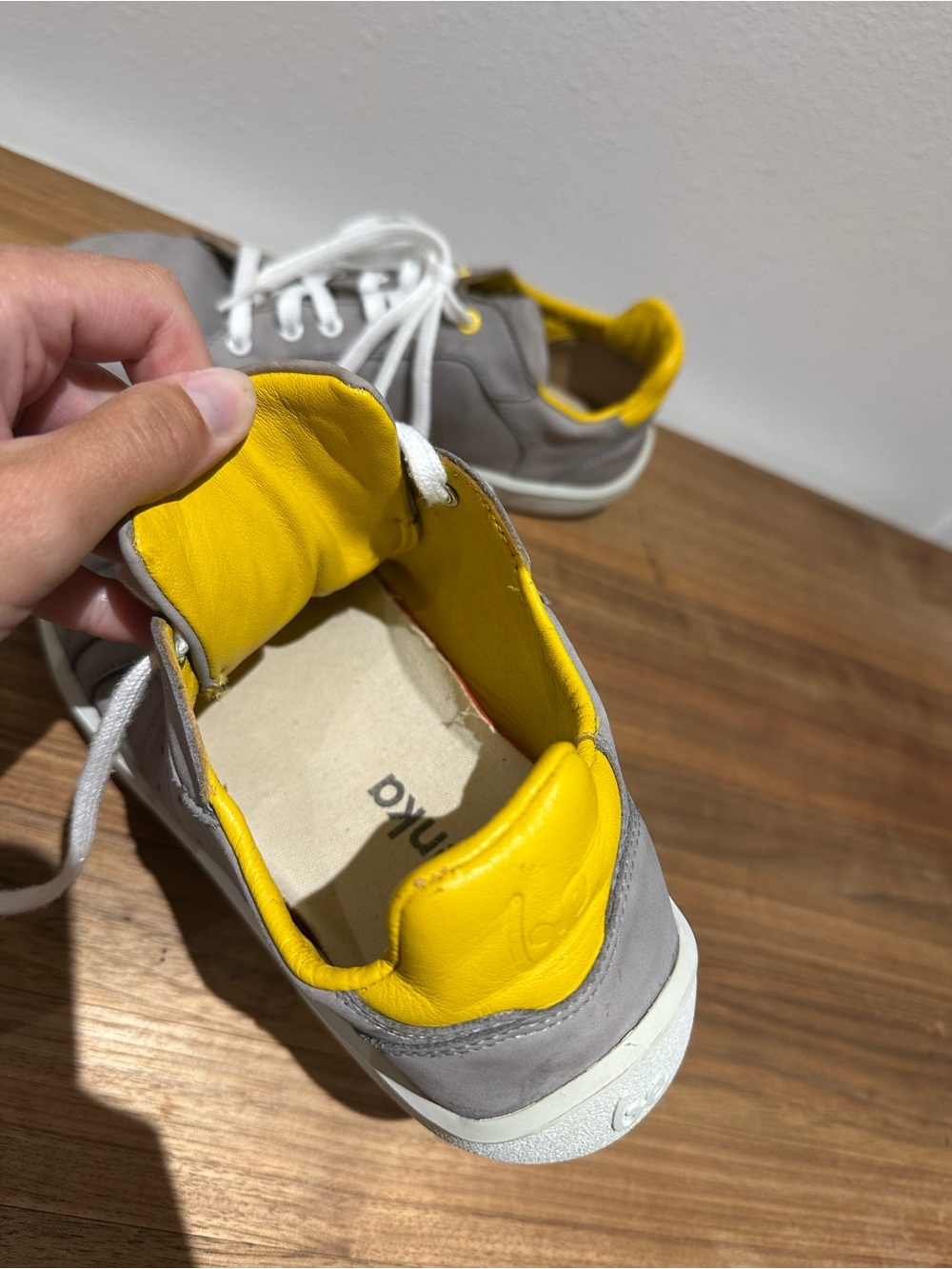 Be Lenka Brooklyn Sneaker, Grey & Yellow Leather, EU 38 - Picture 9 of 11